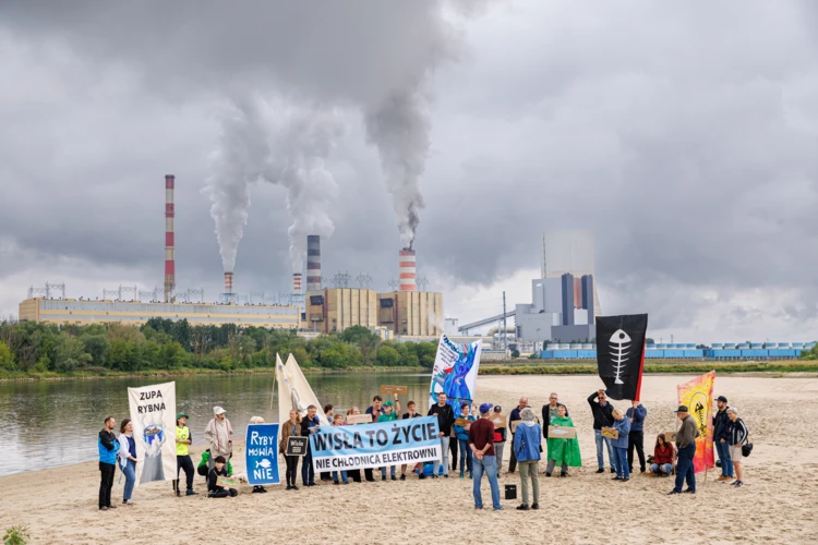 Protest pod elektrownią Kozienice